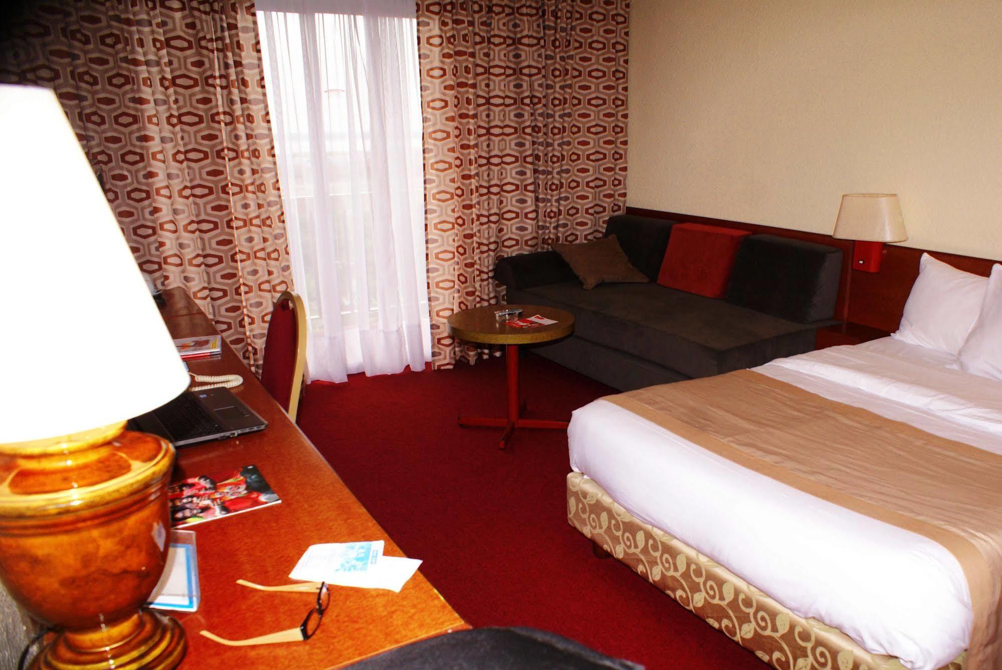 Hotel Sawa Ντουάλα Εξωτερικό φωτογραφία